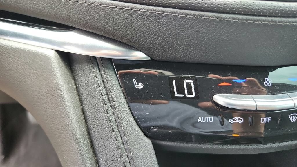 2024 Cadillac XT6 Luxury