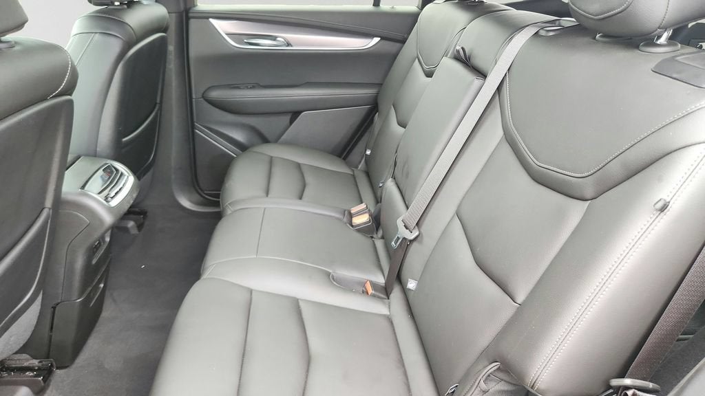 2024 Cadillac XT6 Luxury