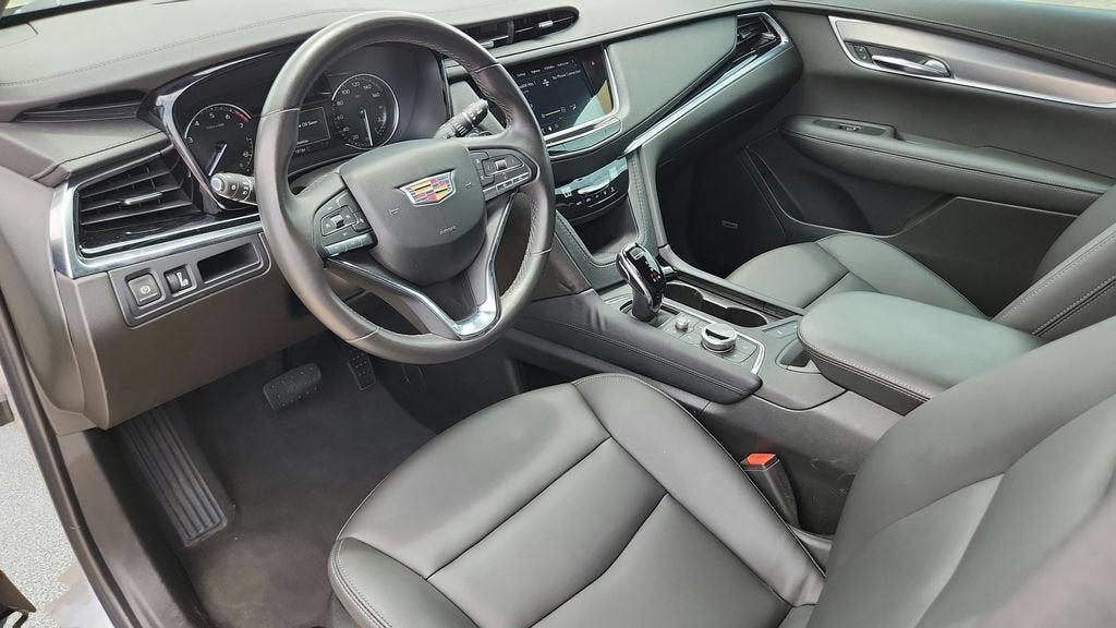 2024 Cadillac XT6 Luxury