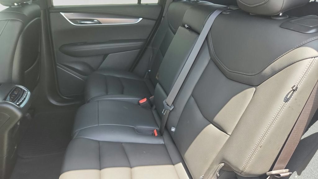 2024 Cadillac XT6 Luxury