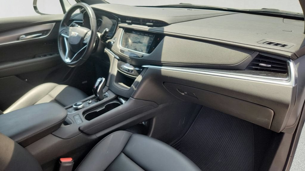 2024 Cadillac XT6 Luxury