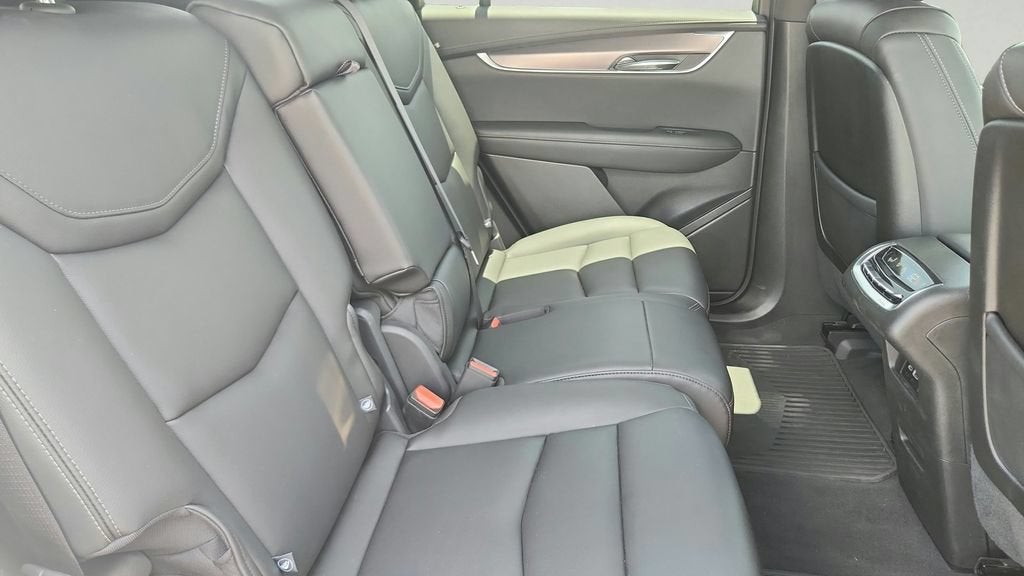 2024 Cadillac XT6 Luxury