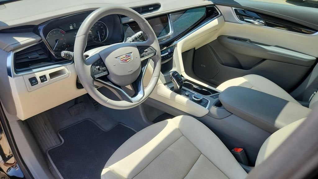 2025 Cadillac XT6 Premium Luxury