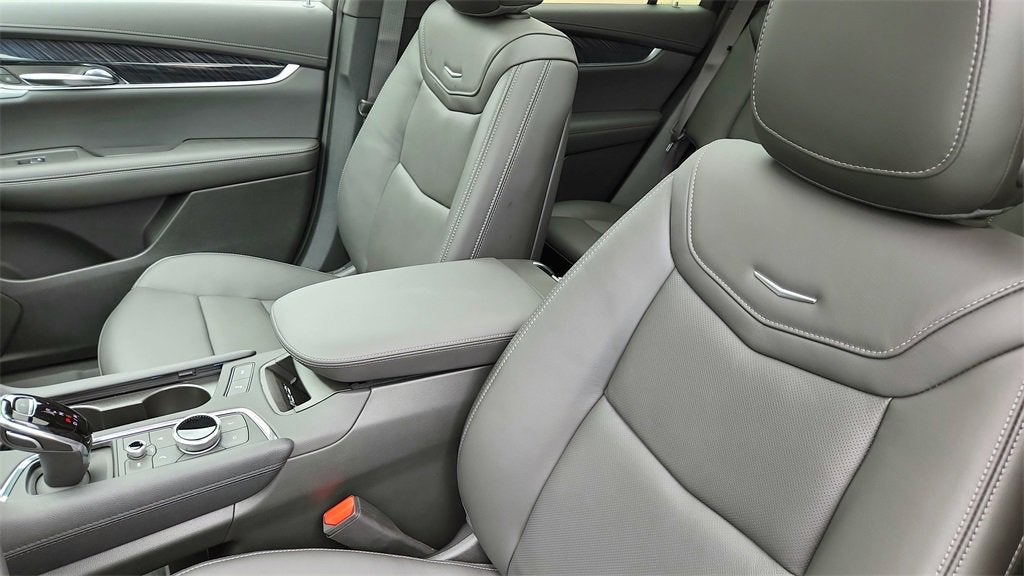 2025 Cadillac XT6 Premium Luxury