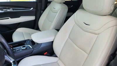 2025 Cadillac XT6 Sport