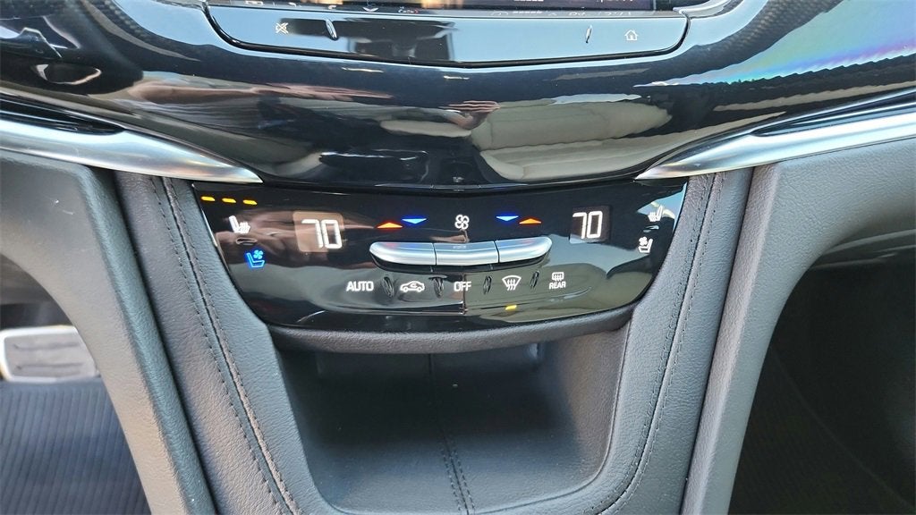 2025 Cadillac XT6 Sport