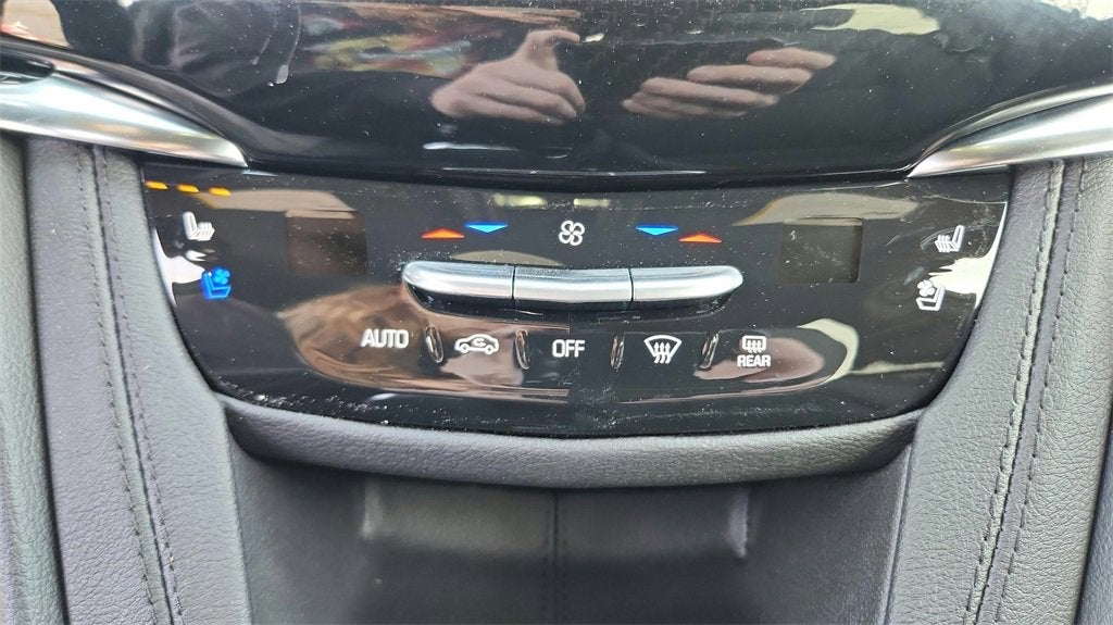 2025 Cadillac XT6 Sport