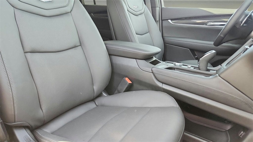 2025 Cadillac XT6 Sport