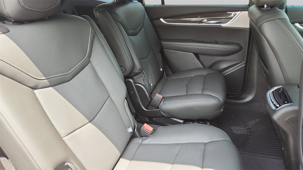 2025 Cadillac XT6 Sport