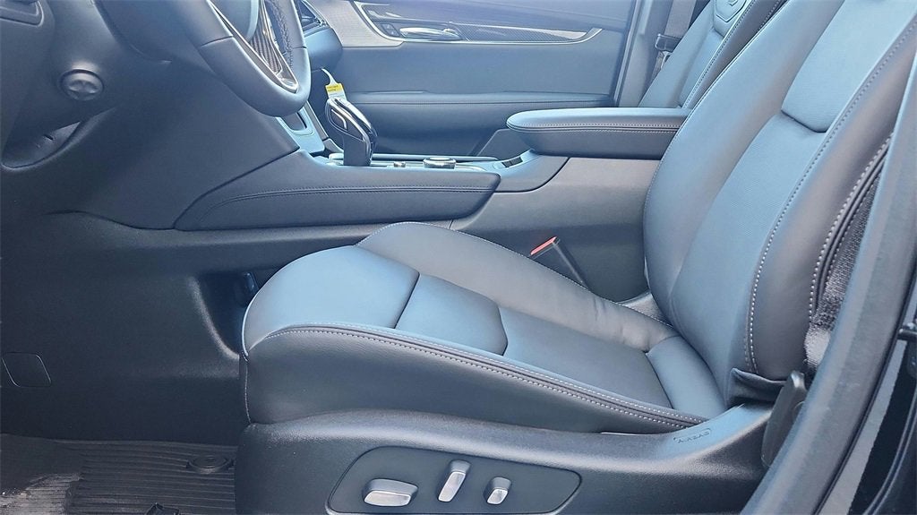 2025 Cadillac XT6 Sport