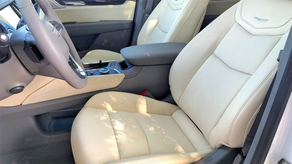 2025 Cadillac XT6 Sport