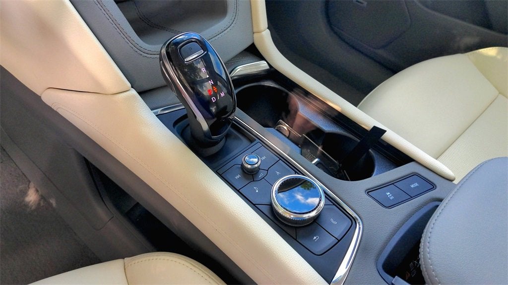 2025 Cadillac XT6 Sport