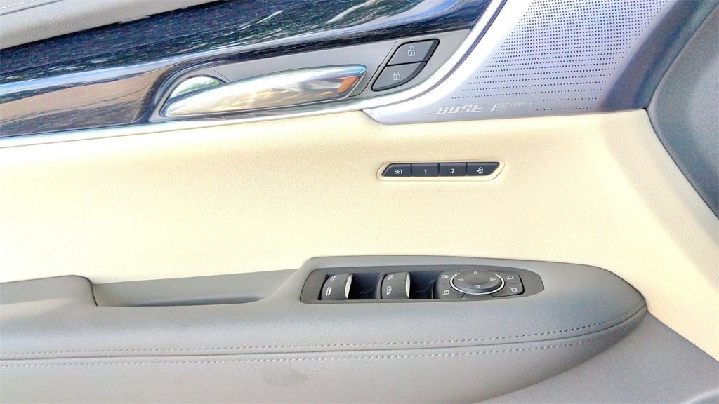 2025 Cadillac XT6 Sport