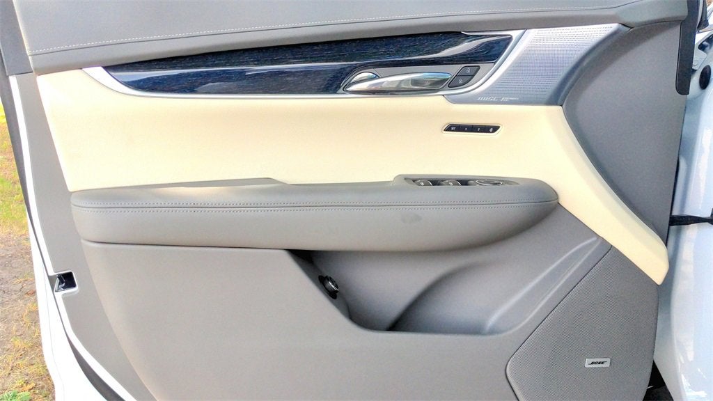 2025 Cadillac XT6 Sport