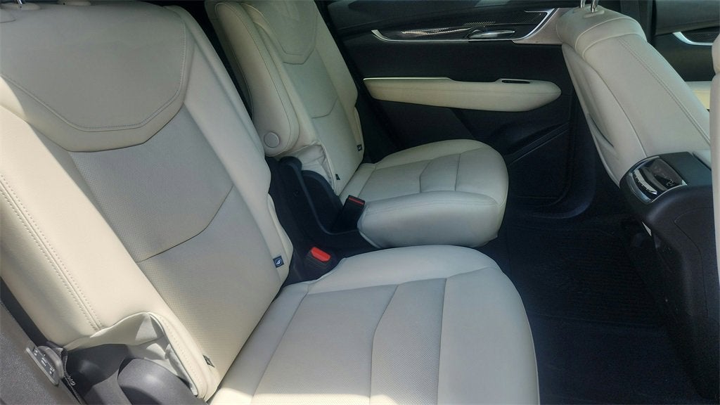 2025 Cadillac XT6 Sport