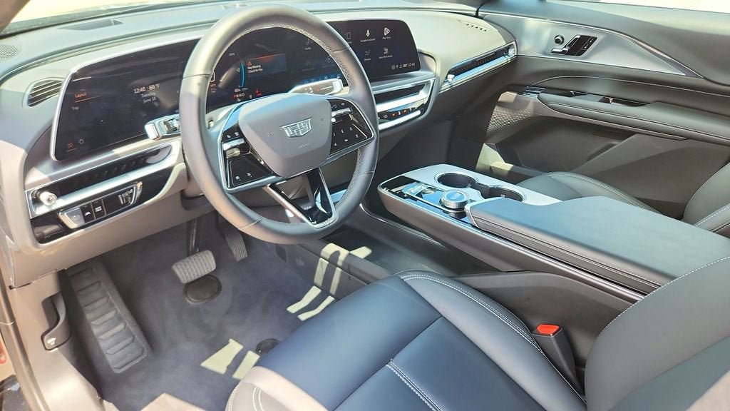 2024 Cadillac LYRIQ Tech