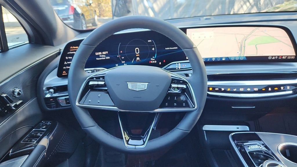2025 Cadillac LYRIQ Luxury 1