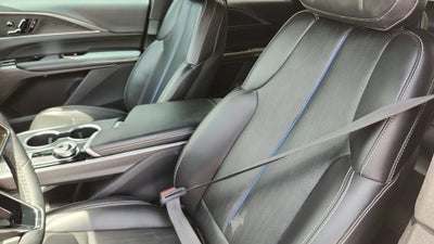 2025 Cadillac LYRIQ Luxury 1