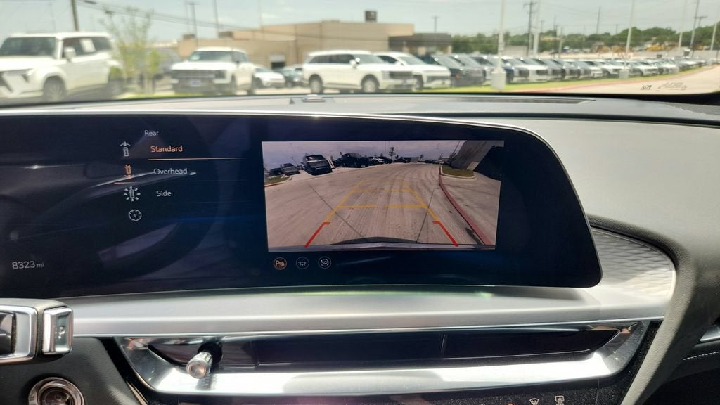 2025 Cadillac LYRIQ Luxury 1