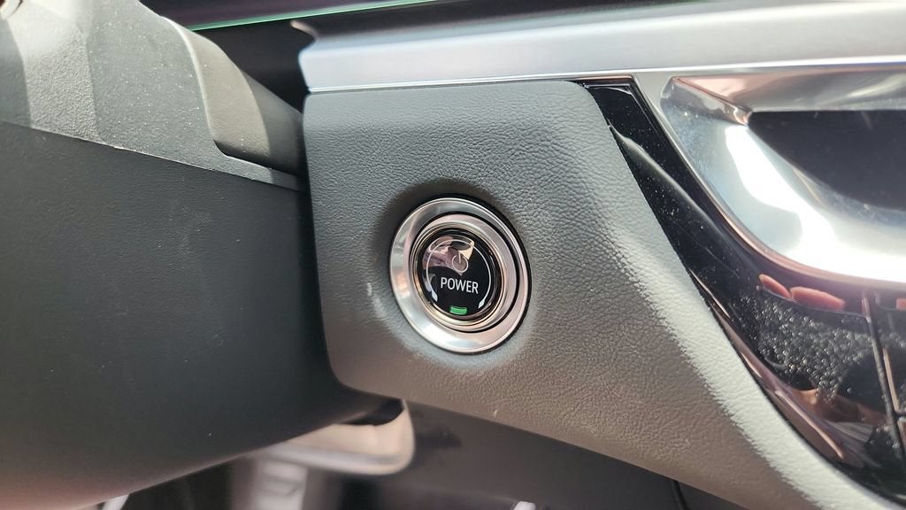 2025 Cadillac LYRIQ Luxury 1