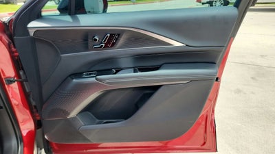2025 Cadillac LYRIQ Luxury 1