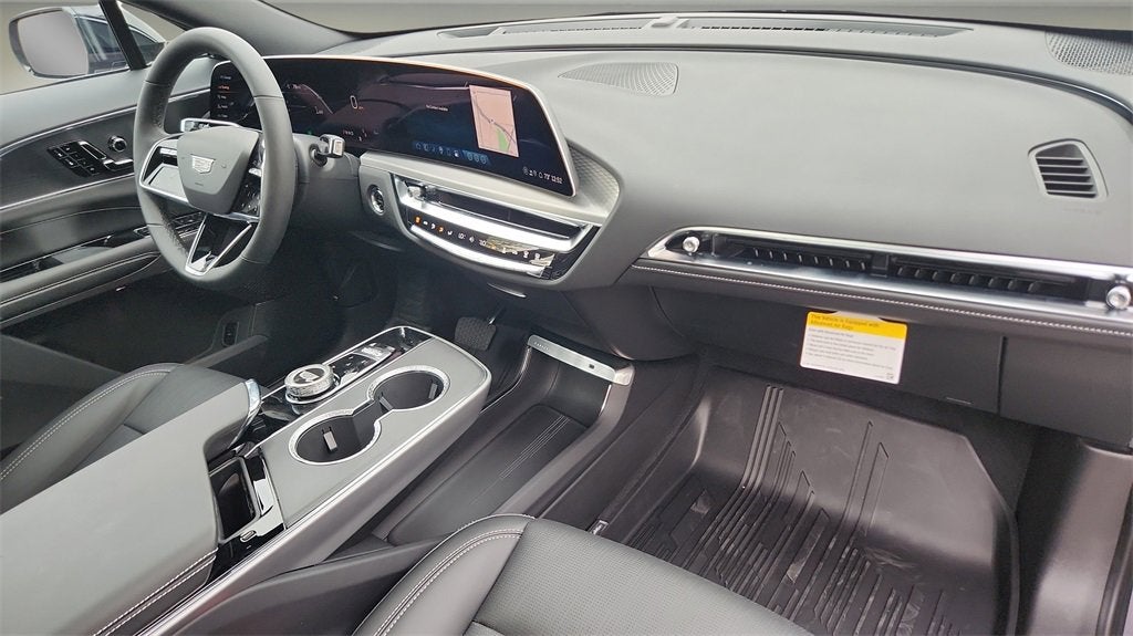 2025 Cadillac LYRIQ Luxury 1