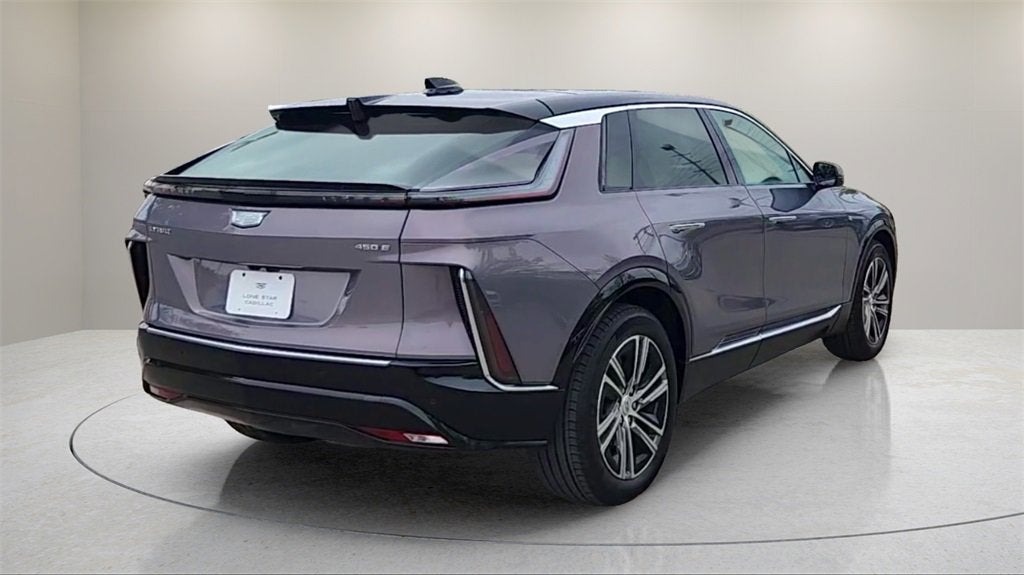 2025 Cadillac LYRIQ Luxury 1