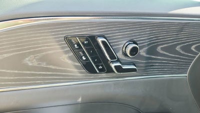 2024 Cadillac LYRIQ Luxury 1