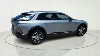 2024 Cadillac LYRIQ Luxury 1