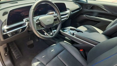 2024 Cadillac LYRIQ Luxury 1
