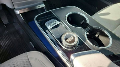 2024 Cadillac LYRIQ Luxury 1