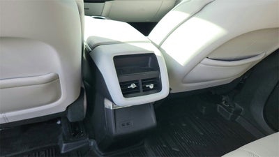 2024 Cadillac LYRIQ Luxury 1