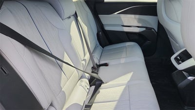 2024 Cadillac LYRIQ Luxury 1