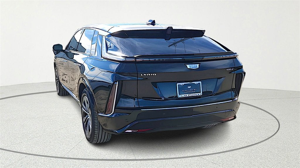2024 Cadillac LYRIQ Luxury 1