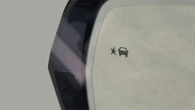 2025 Cadillac LYRIQ Luxury 2