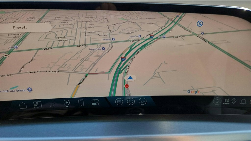 2025 Cadillac LYRIQ Luxury 2