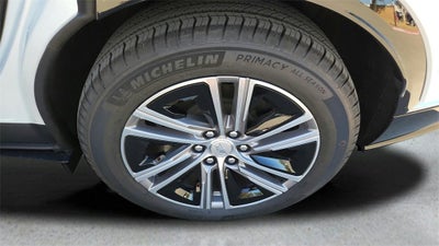 2025 Cadillac LYRIQ Luxury 2