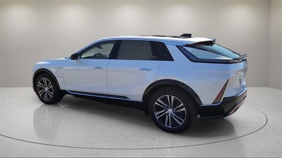 2025 Cadillac LYRIQ Luxury 2