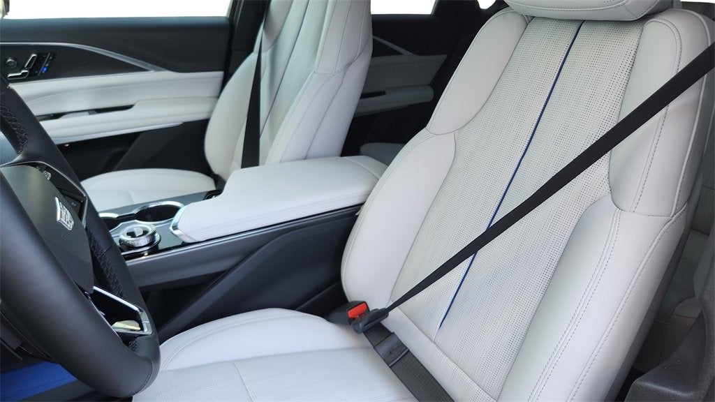 2026 Cadillac LYRIQ Premium Luxury