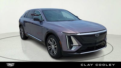 2024 Cadillac LYRIQ Luxury 2