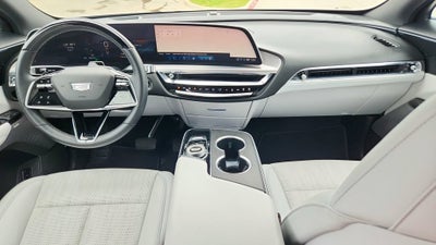 2024 Cadillac LYRIQ Luxury 2