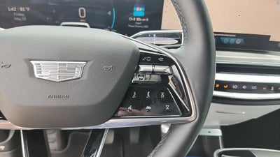 2024 Cadillac LYRIQ Luxury 2