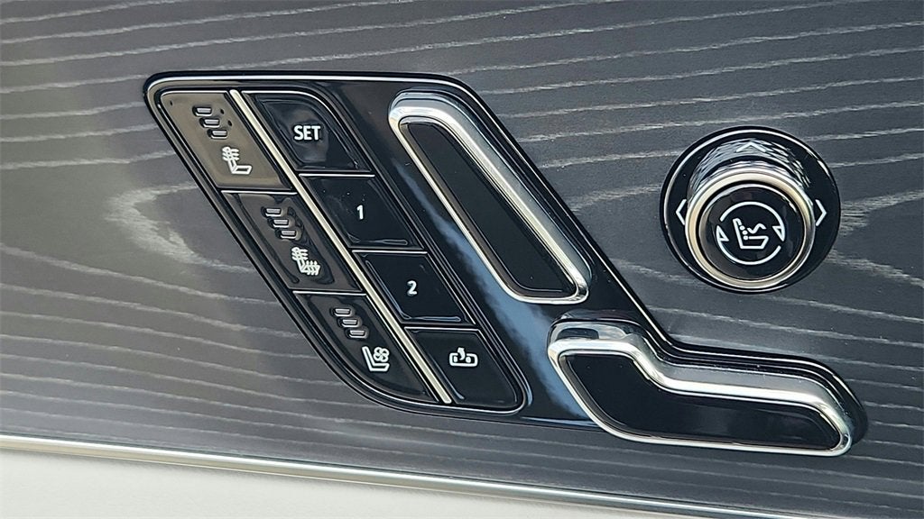 2026 Cadillac LYRIQ Premium Luxury