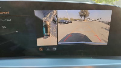 2025 Cadillac LYRIQ Luxury 2