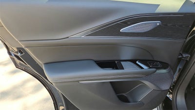 2025 Cadillac LYRIQ Luxury 2