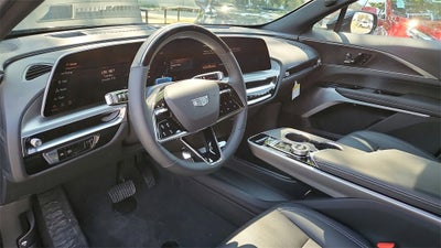 2025 Cadillac LYRIQ Luxury 2