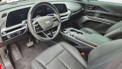 2024 Cadillac LYRIQ Luxury 2