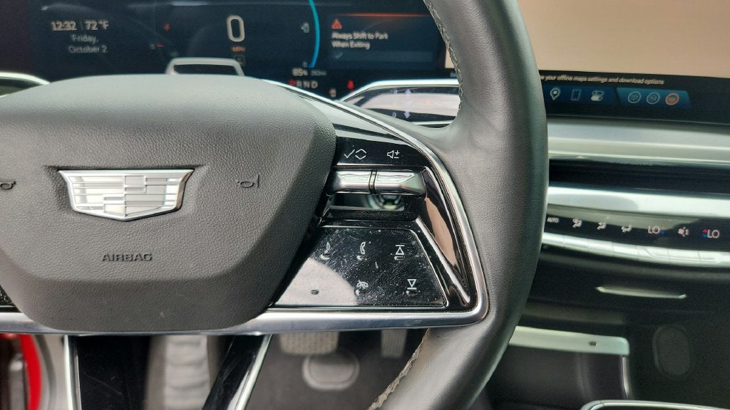 2024 Cadillac LYRIQ Luxury 2