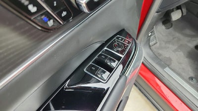 2024 Cadillac LYRIQ Luxury 2
