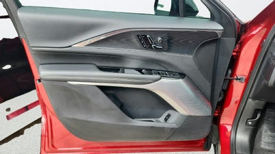 2024 Cadillac LYRIQ Luxury 2